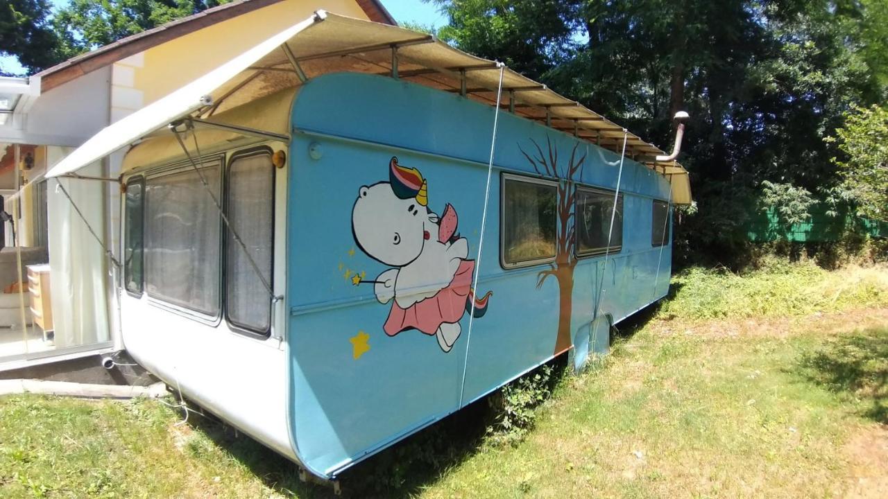 Erlebe Unseren Verein Im Geraeumigen Wohnwagen! Feldkirchen bei Graz Exterior photo